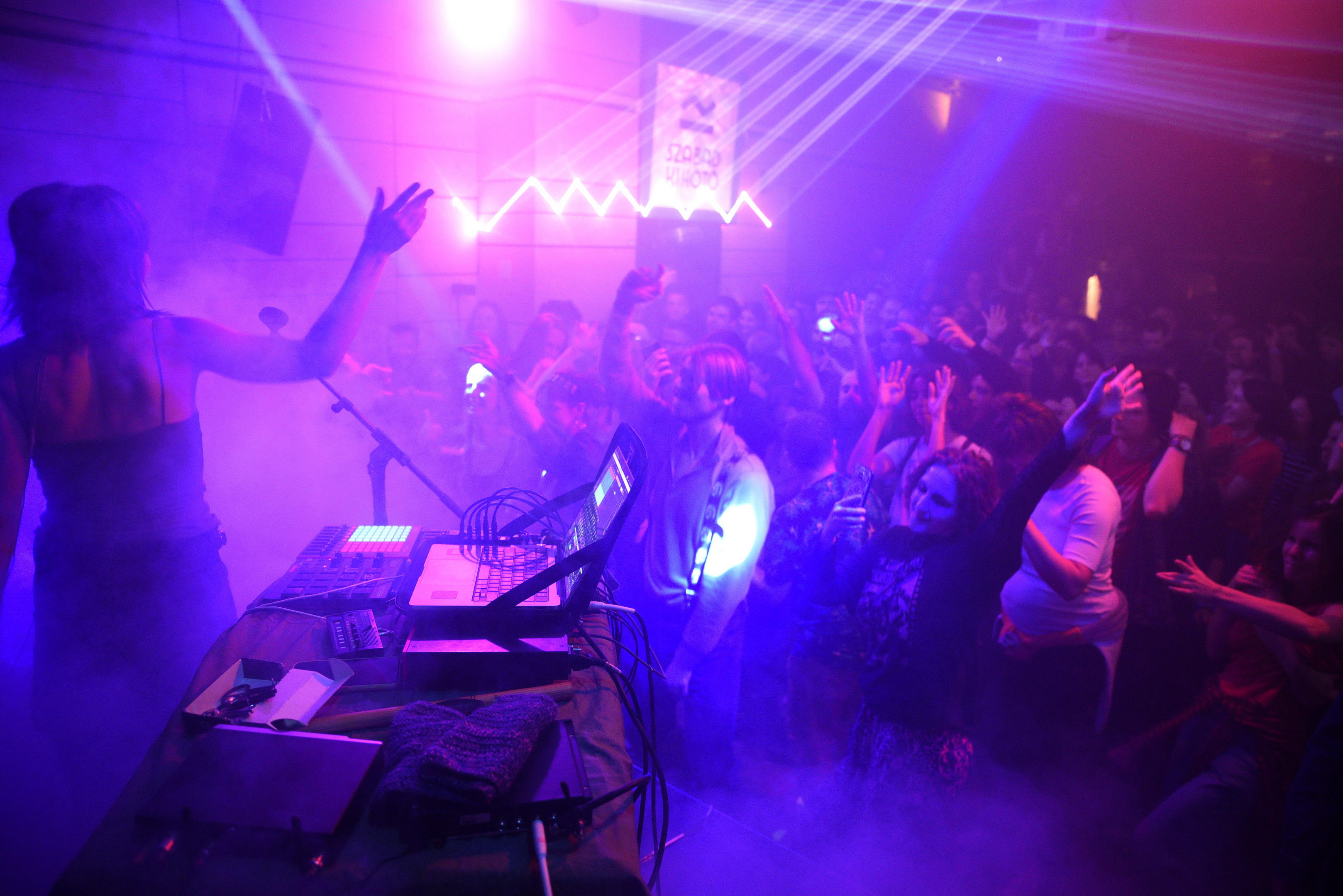 Szabadkikötő hangulat